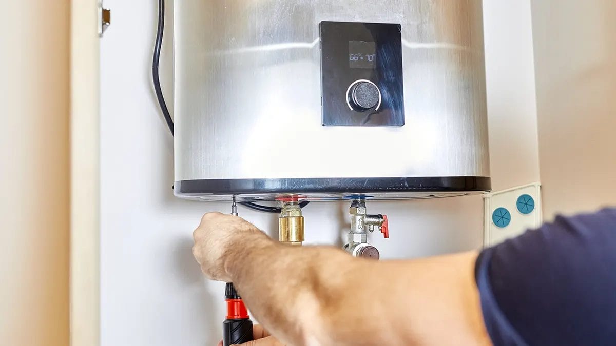 does insurance cover water heater leak